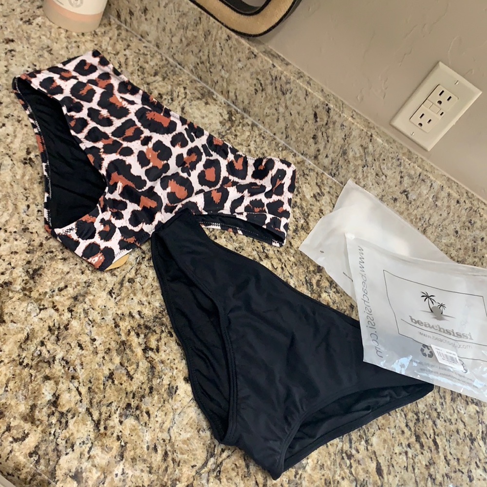 Bikini bottoms, black and leopard, never worn